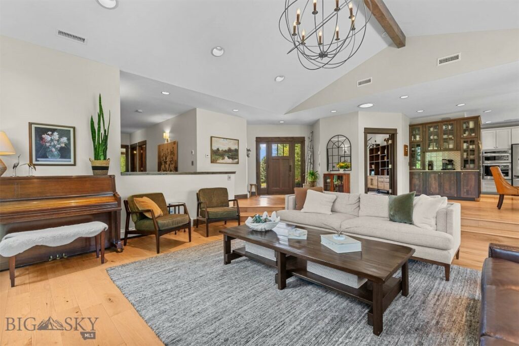68 Sky Light Court, Bozeman MT 59715