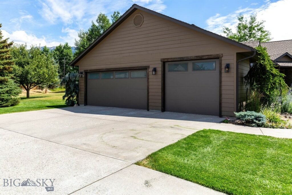 68 Sky Light Court, Bozeman MT 59715
