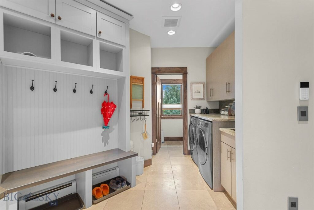 68 Sky Light Court, Bozeman MT 59715
