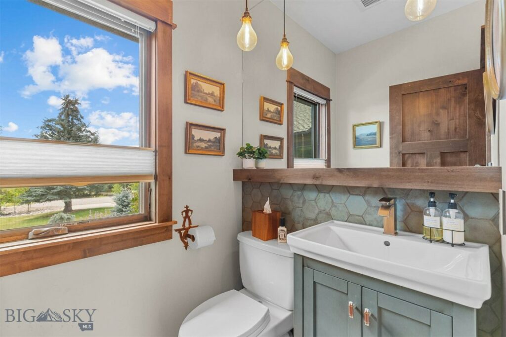68 Sky Light Court, Bozeman MT 59715