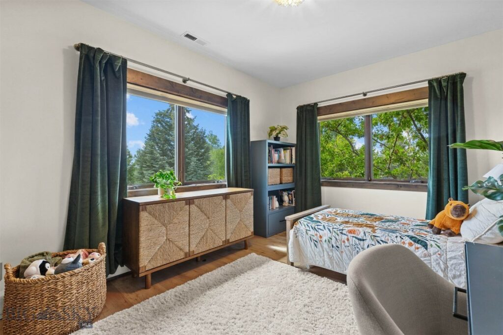 68 Sky Light Court, Bozeman MT 59715