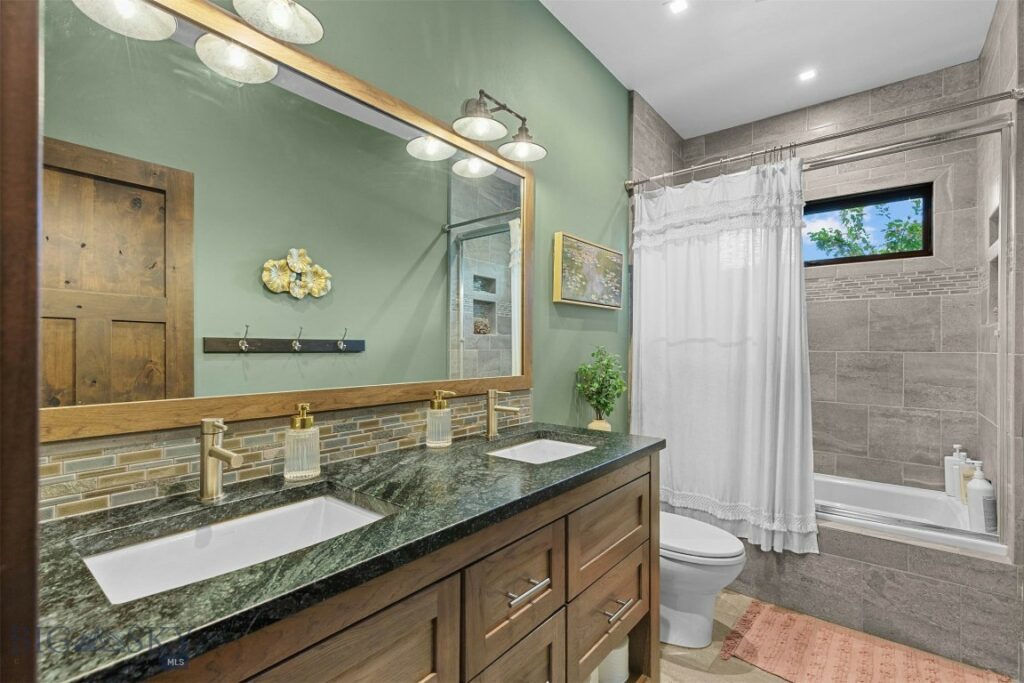 68 Sky Light Court, Bozeman MT 59715