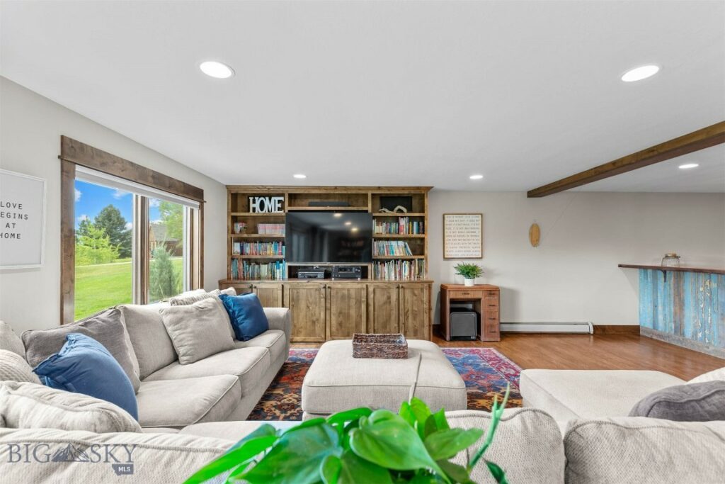 68 Sky Light Court, Bozeman MT 59715