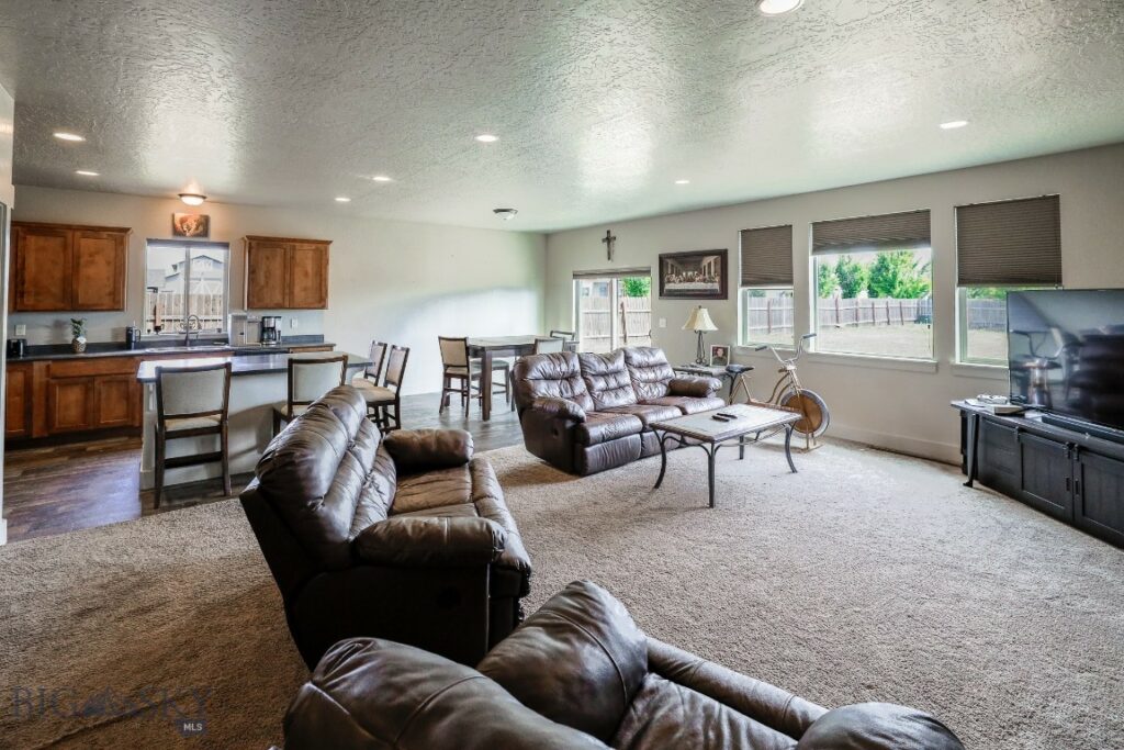 693 Cameron, Bozeman MT 59718