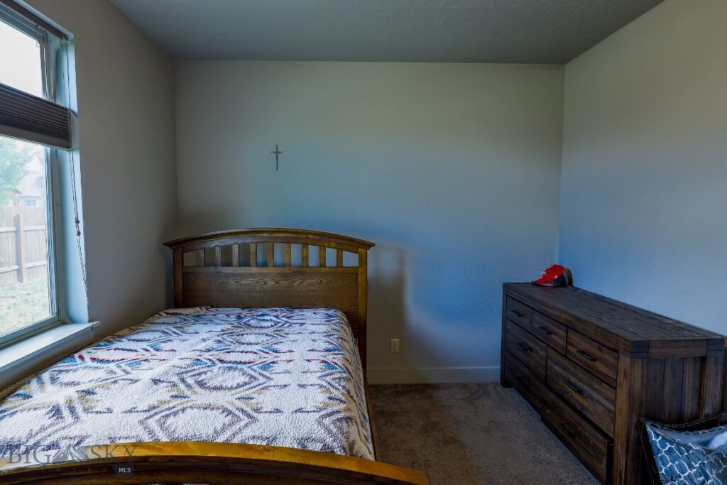 693 Cameron, Bozeman MT 59718