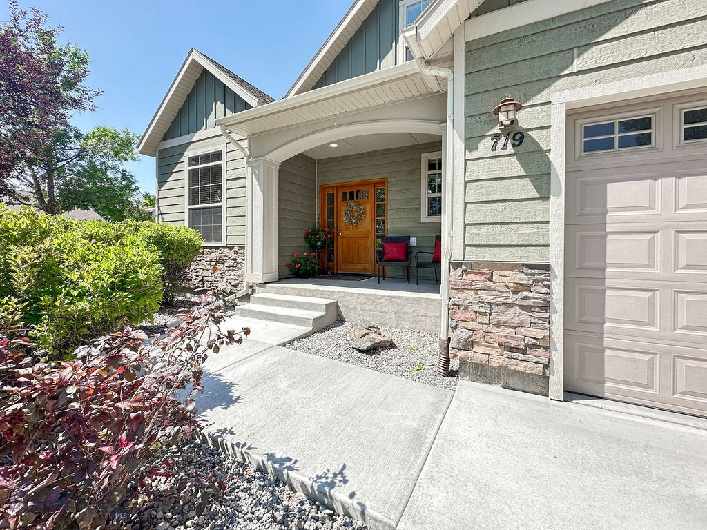 719 Loxley Drive, Bozeman MT 59718