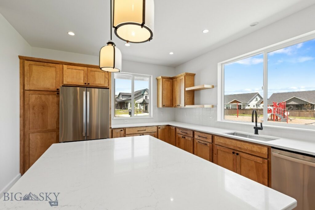 72 Arrow Peak Court, Bozeman MT 59718