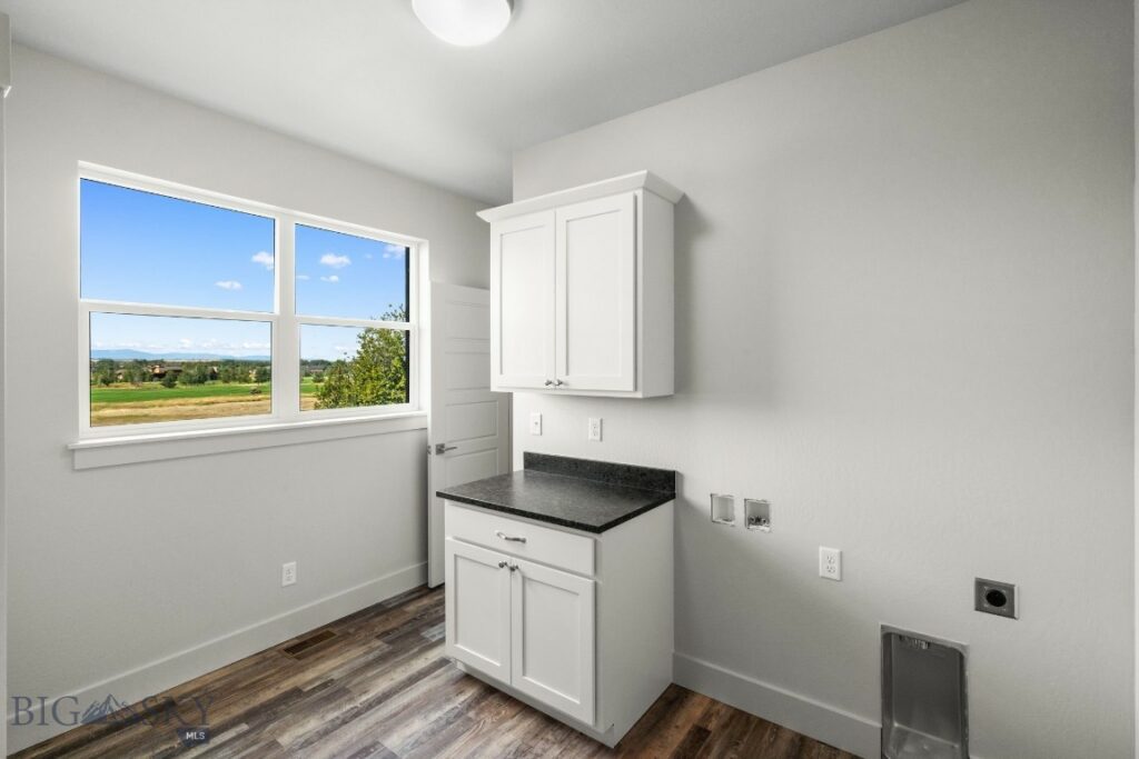 72 Horseshoe Loop, Bozeman MT 59718