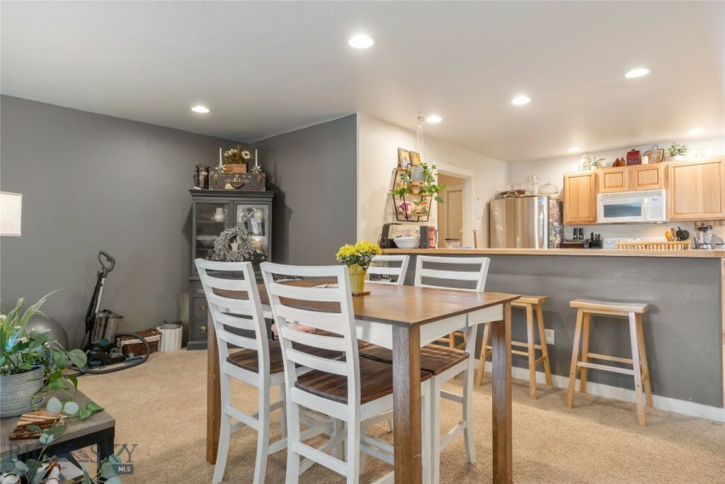 725 Longbow Lane, Bozeman MT 59718