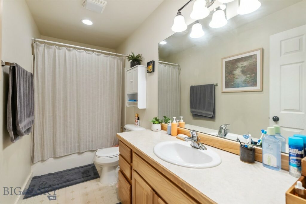 725 Longbow Lane, Bozeman MT 59718