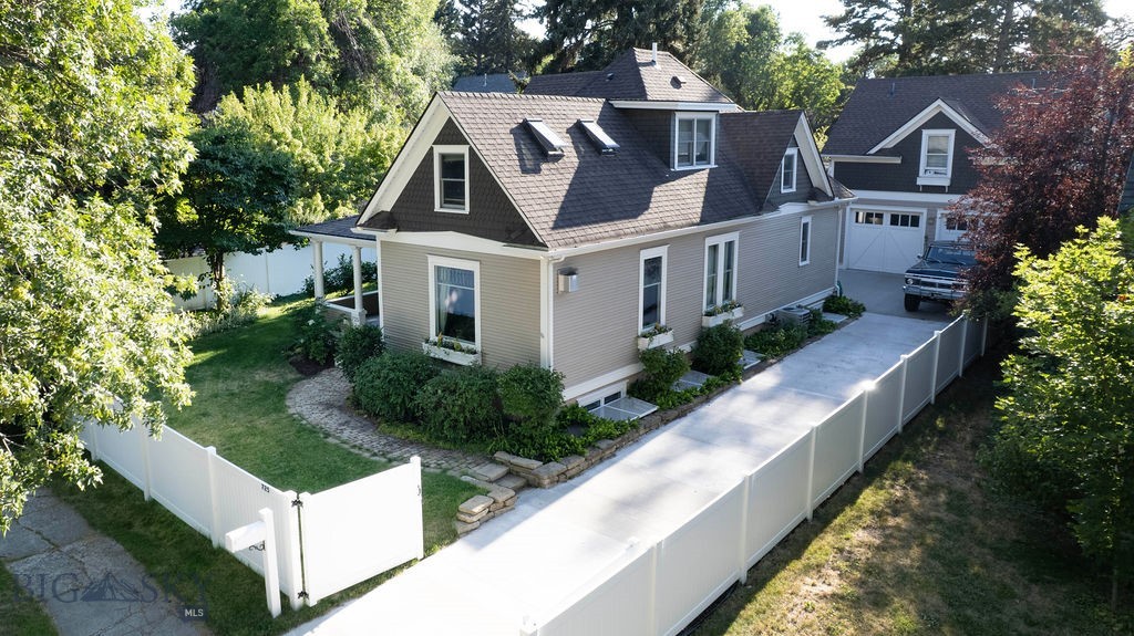725 S 3rd Avenue, Bozeman MT 59715