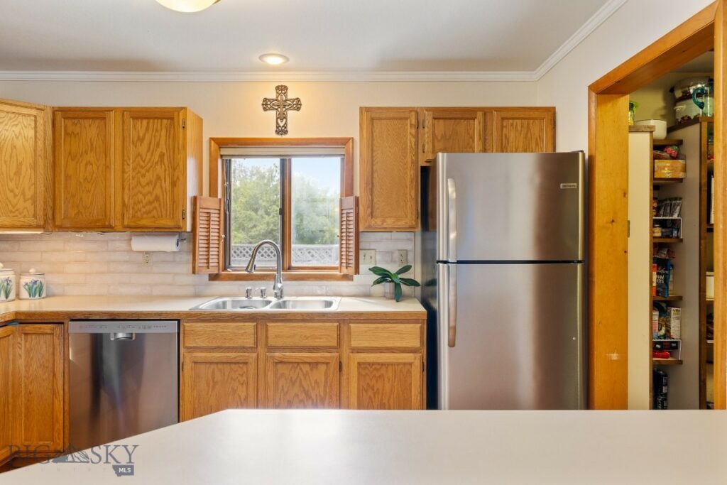 730 Painted Canyon Drive, Bozeman MT 59718