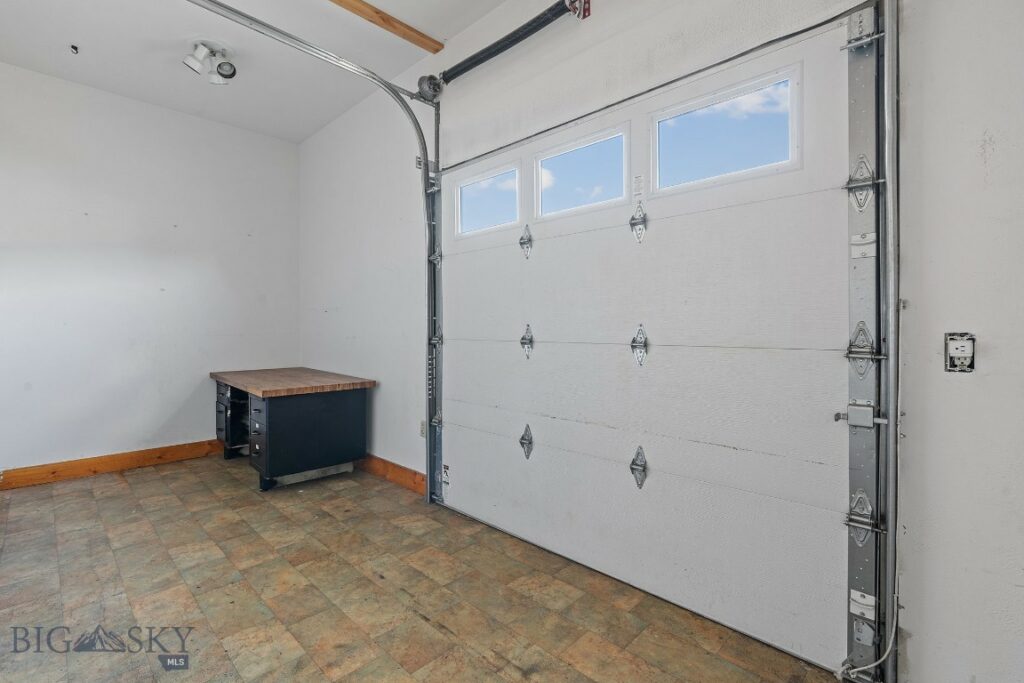 7675 Shedhorn Drive, Bozeman MT 59718