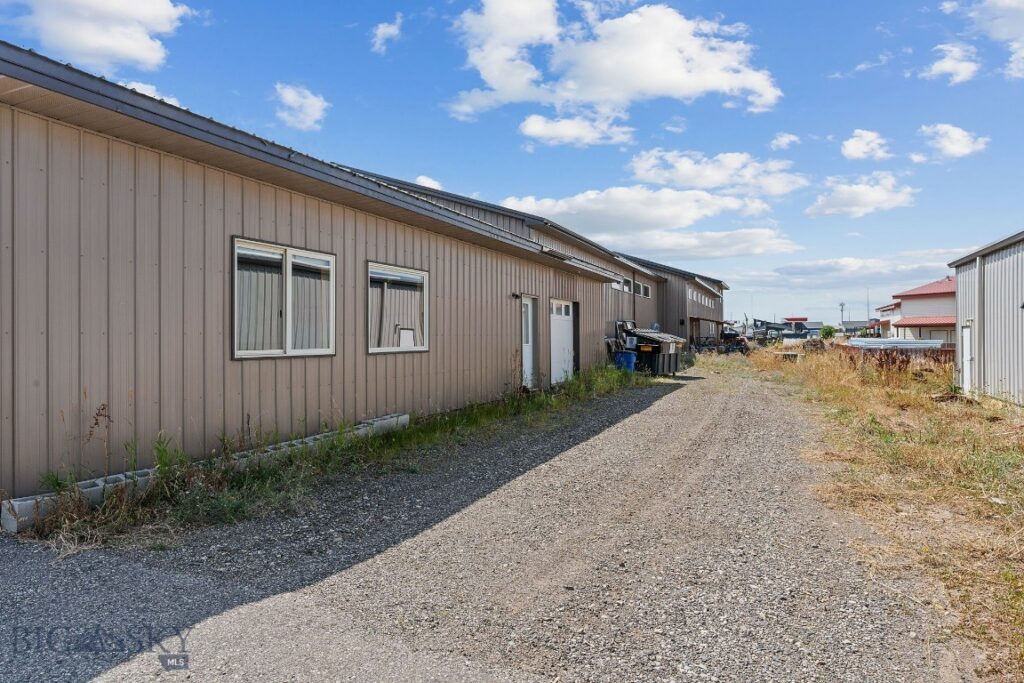 7675 Shedhorn Drive, Bozeman MT 59718