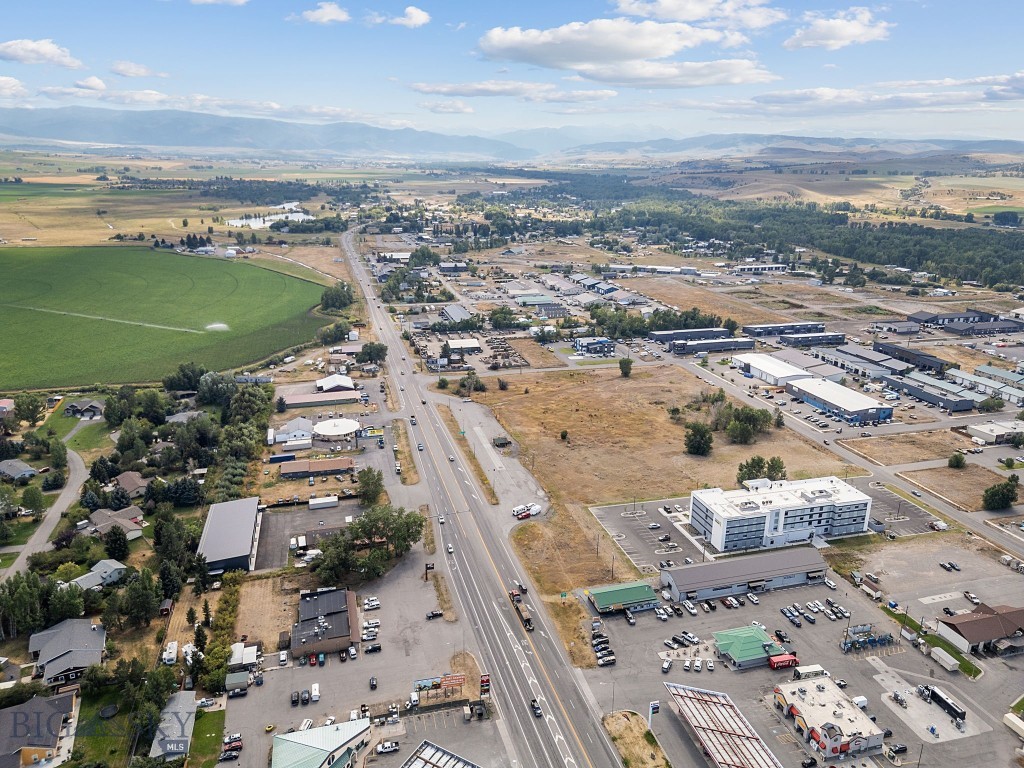 7675 Shedhorn Drive, Bozeman MT 59718