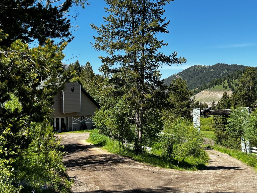 770 Mountain Moose Road, Bozeman MT 59715