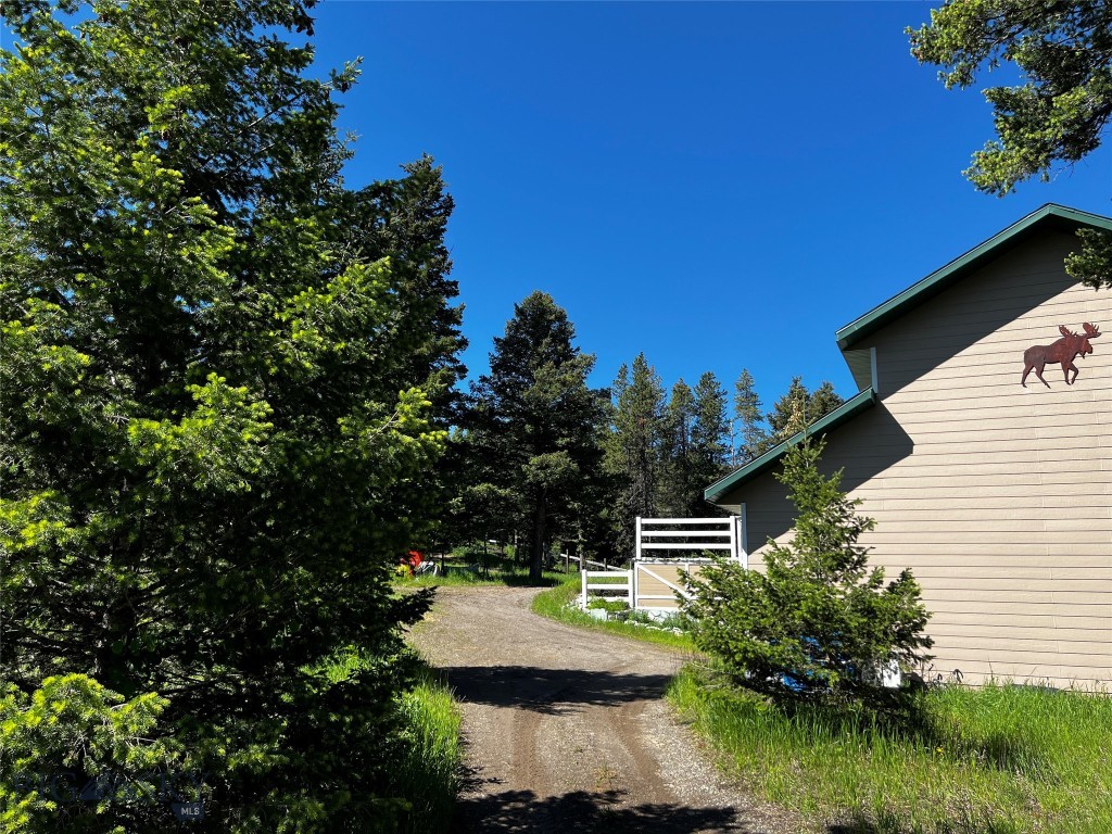 770 Mountain Moose Road, Bozeman MT 59715