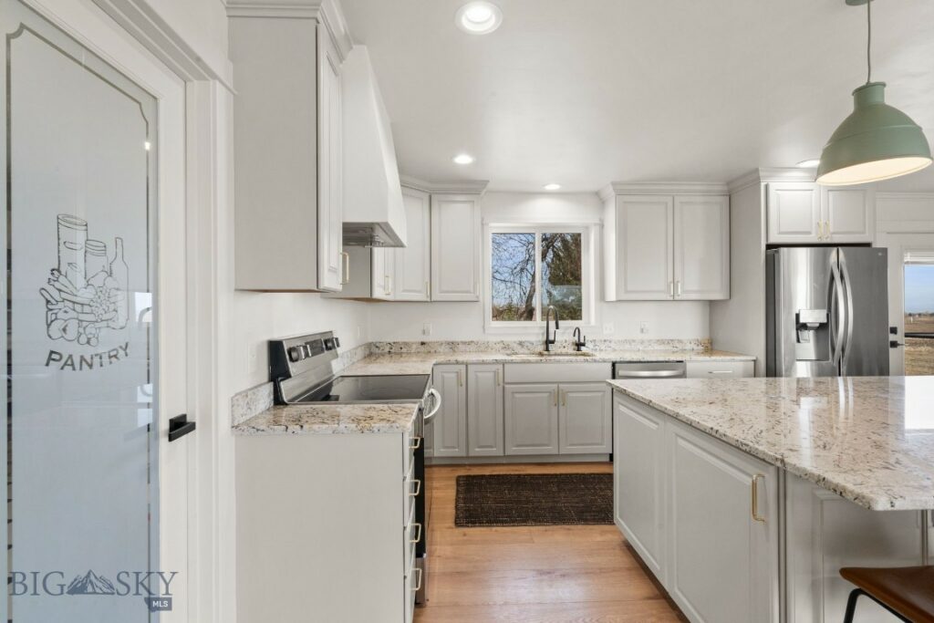 7849 Cottonwood Road, Bozeman MT 59718