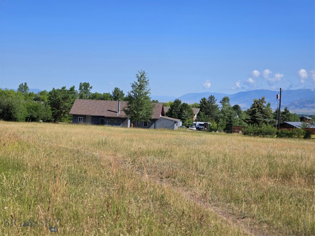 8050 S Leverich Road, Bozeman MT 59715