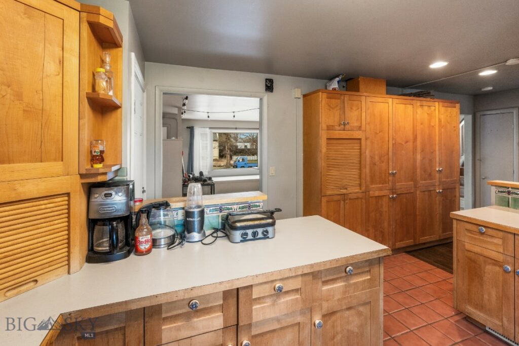 810 S 7th, Bozeman MT 59715