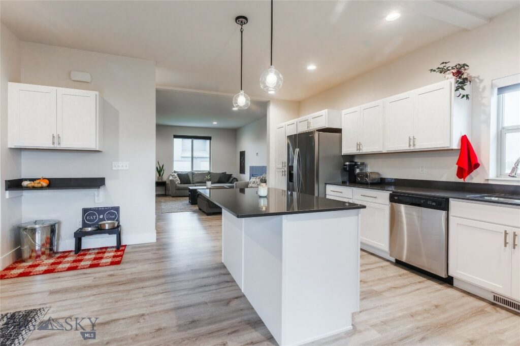 817 Milky Way Drive, Bozeman MT 59718