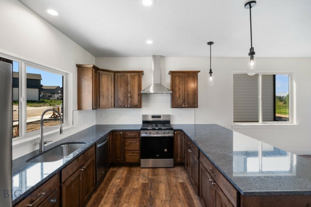 82 Horseshoe Loop, Bozeman MT 59718