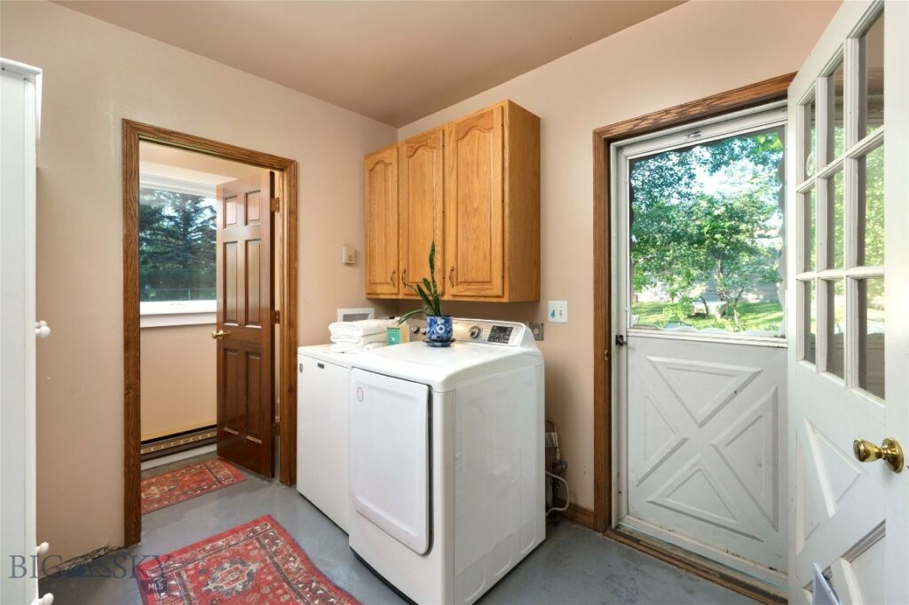 8373 Goldenstein Lane, Bozeman MT 59715