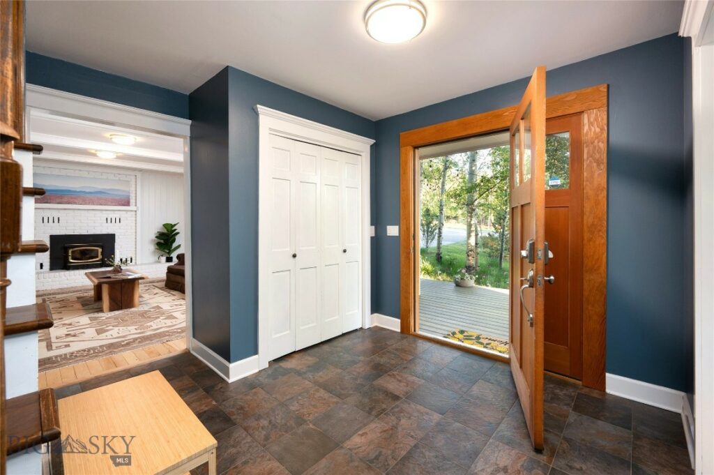 8373 Goldenstein Lane, Bozeman MT 59715
