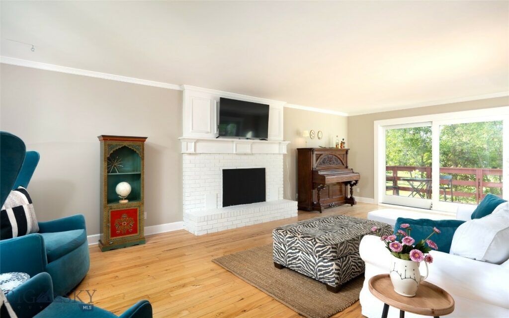 8373 Goldenstein Lane, Bozeman MT 59715