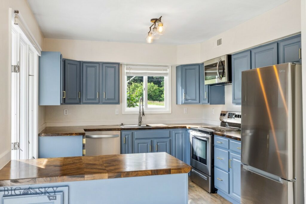 8407 Goldenstein, Bozeman MT 59715
