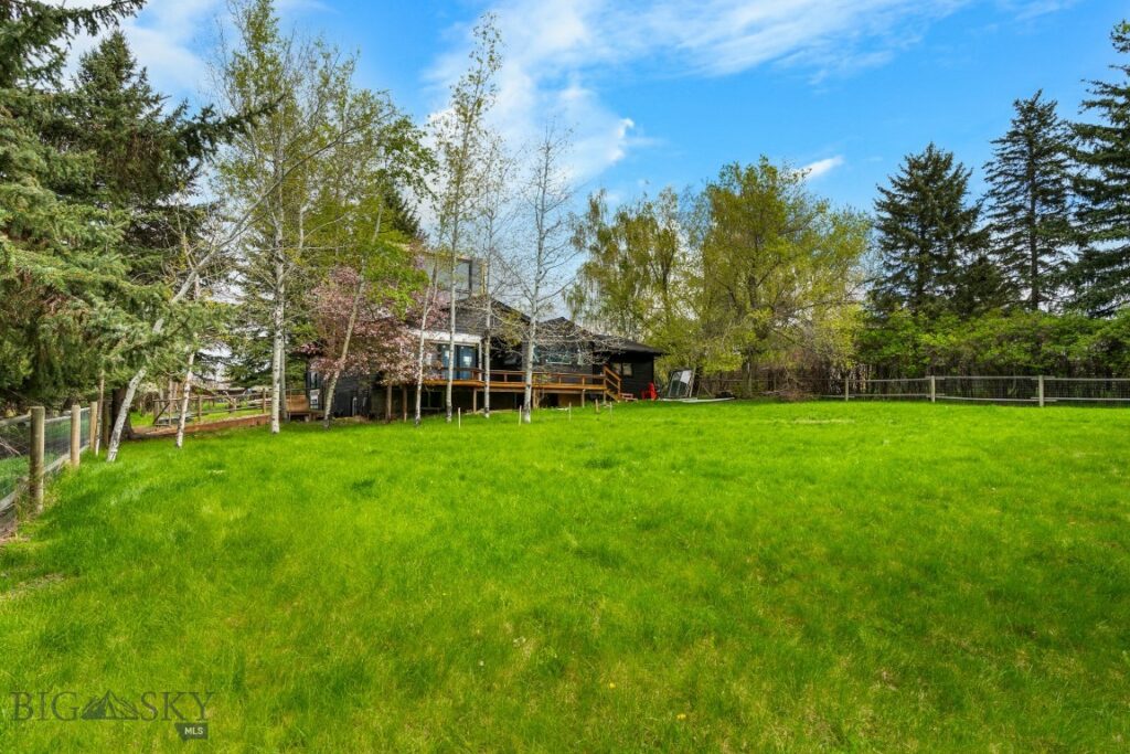 8454 Goldenstein Lane, Bozeman MT 59715