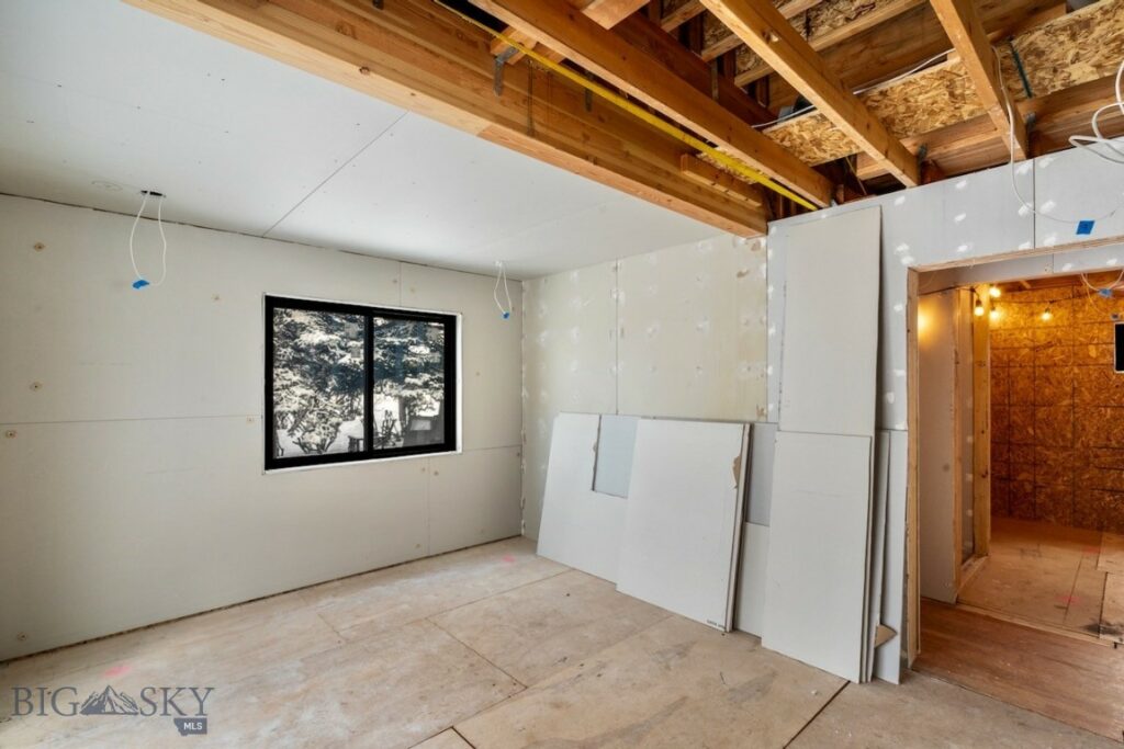 8454 Goldenstein Lane, Bozeman MT 59715