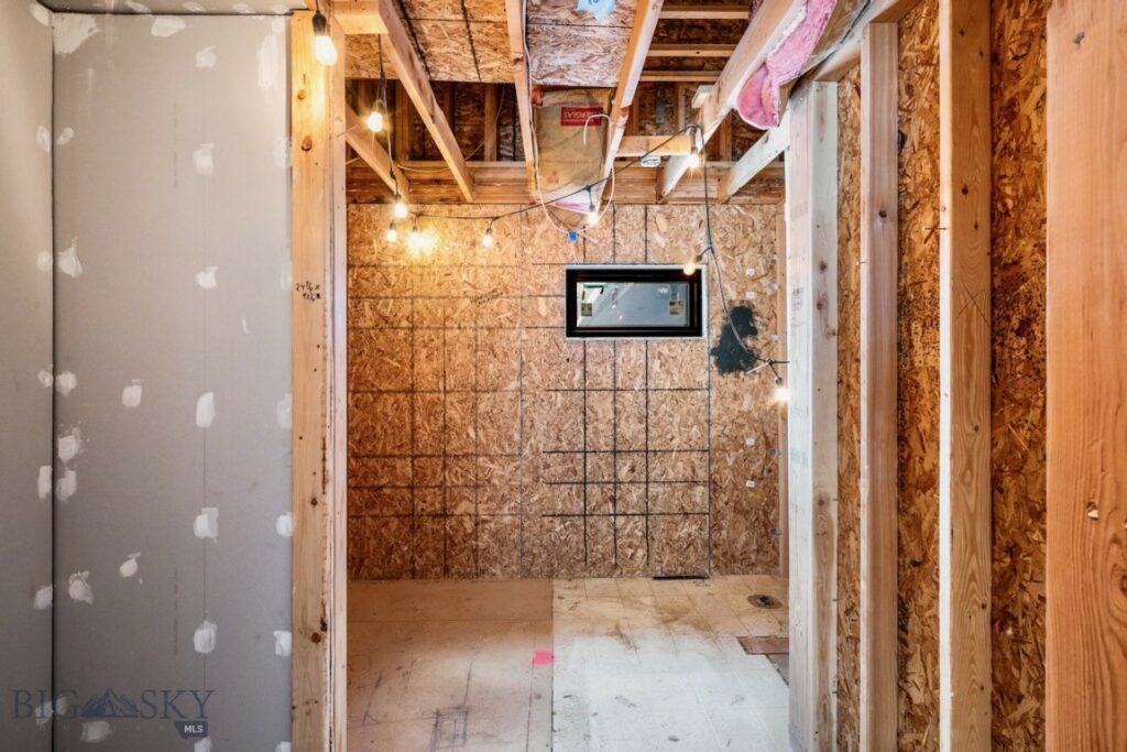 8454 Goldenstein Lane, Bozeman MT 59715