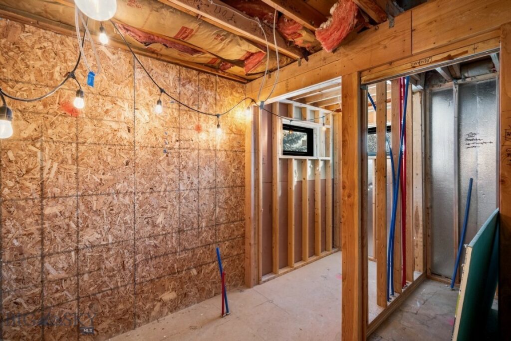 8454 Goldenstein Lane, Bozeman MT 59715