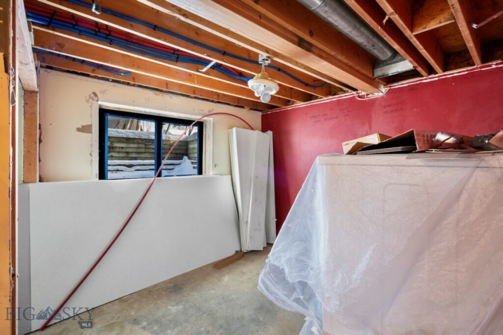 8454 Goldenstein Lane, Bozeman MT 59715