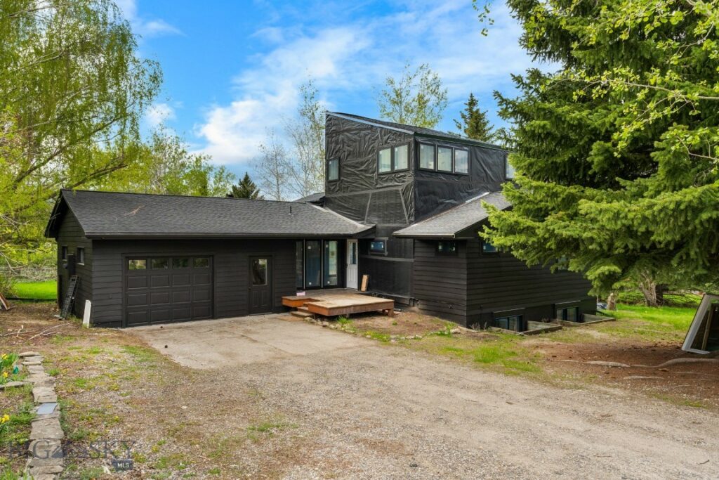8454 Goldenstein Lane, Bozeman MT 59715