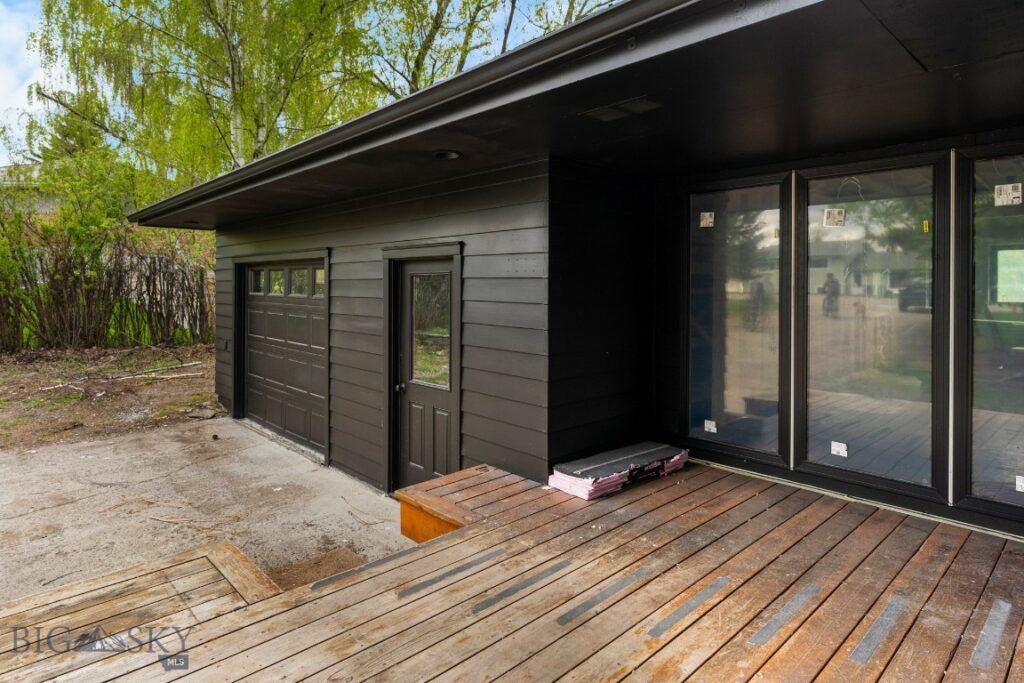 8454 Goldenstein Lane, Bozeman MT 59715