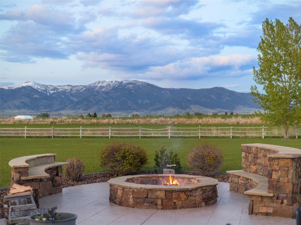 850 Candlelight Drive, Bozeman MT 59718