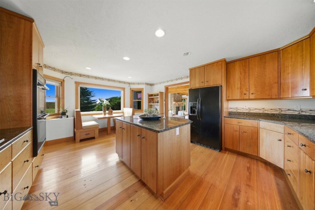 855 Deer Path, Bozeman MT 59718