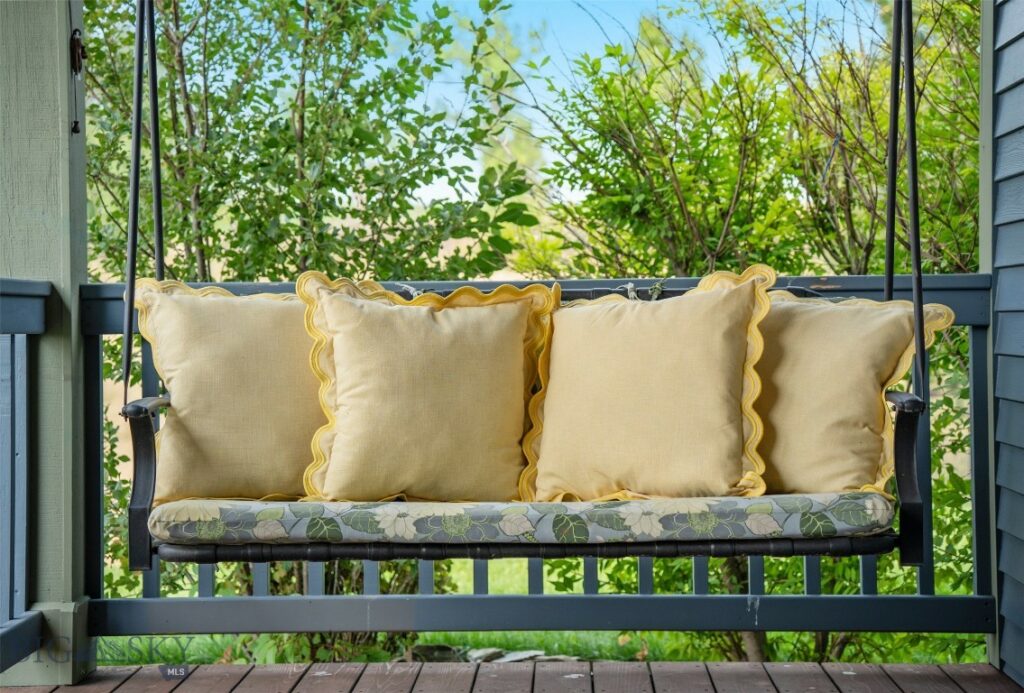 855 Deer Path, Bozeman MT 59718