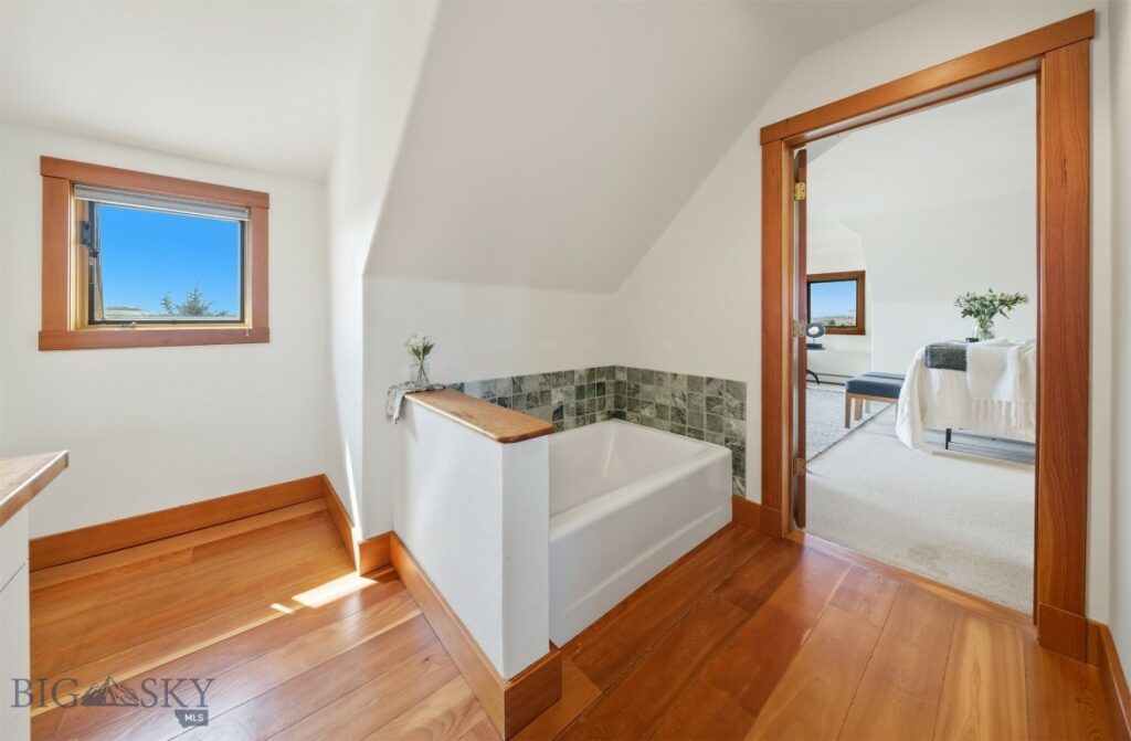 855 Deer Path, Bozeman MT 59718