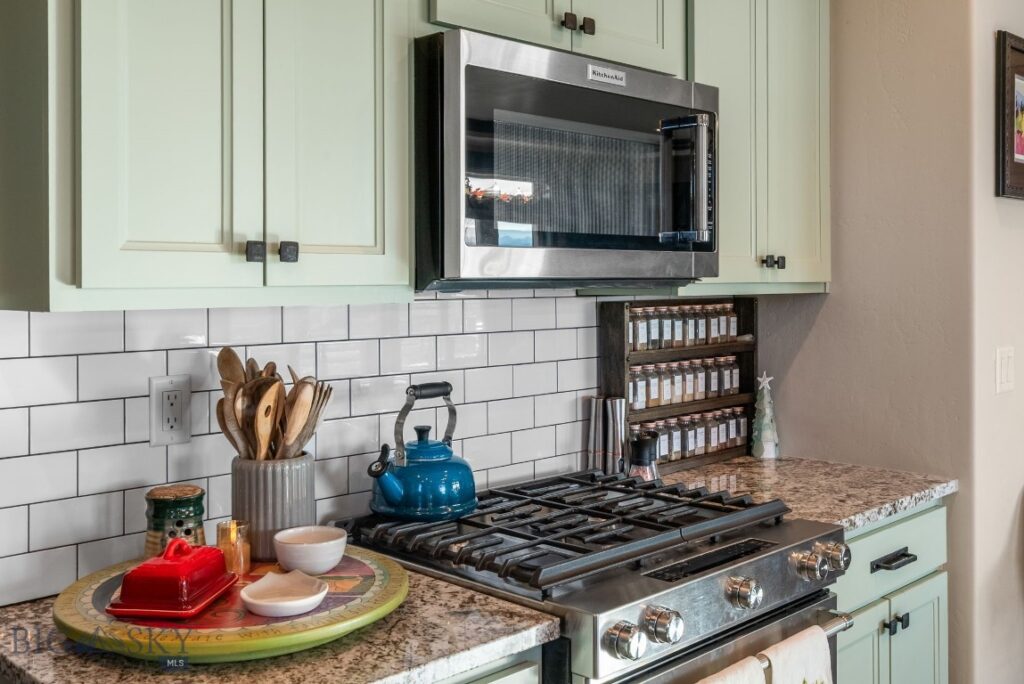 856 White Horse Loop, Bozeman MT 59718