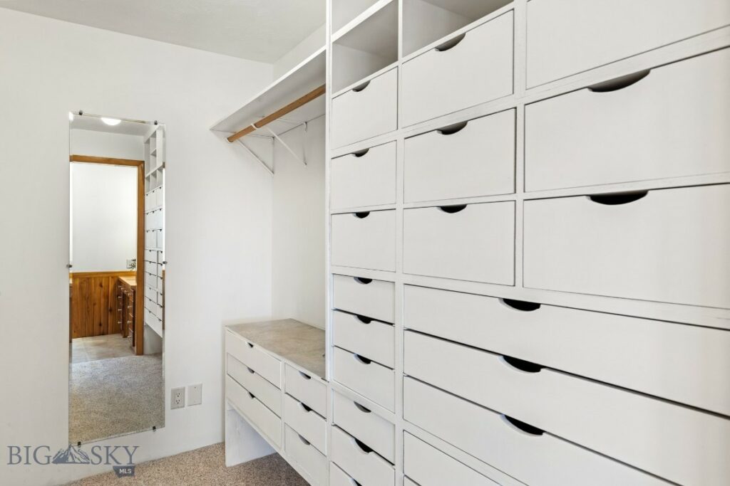 8651 E Panorama Drive E, Bozeman MT 59715