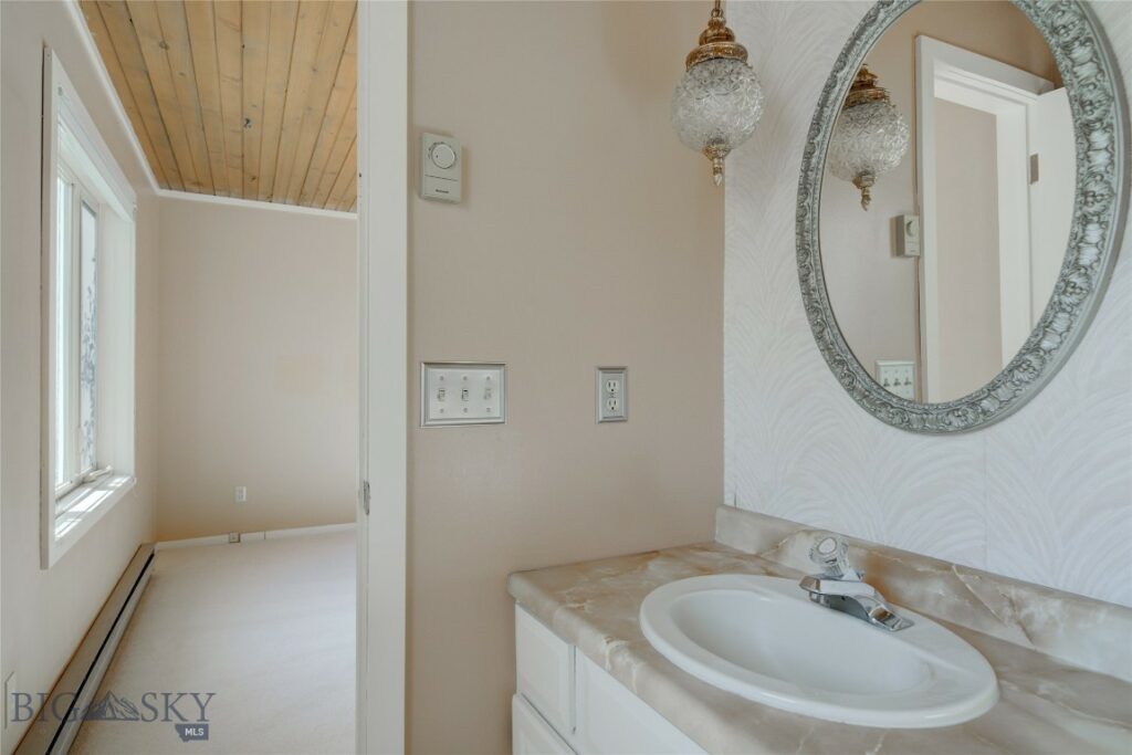 8733 Huffman, Bozeman MT 59715