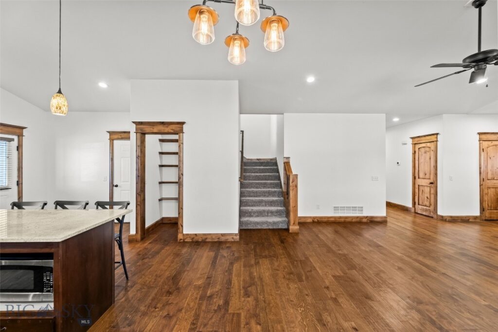 886 Flanders Creek Avenue, Bozeman MT 59718