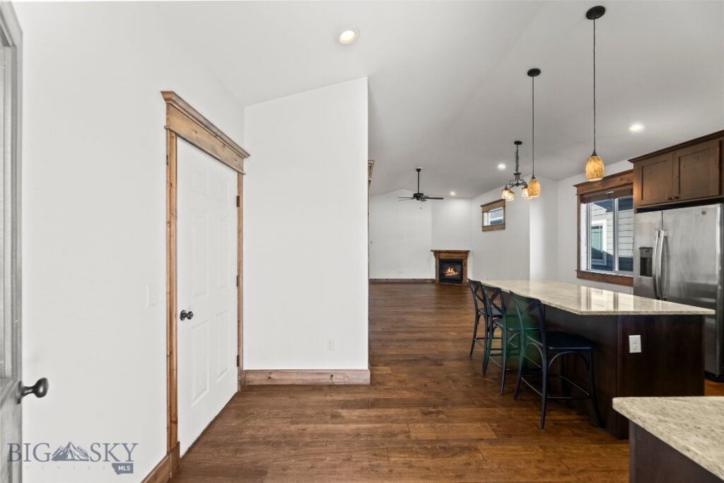 886 Flanders Creek Avenue, Bozeman MT 59718