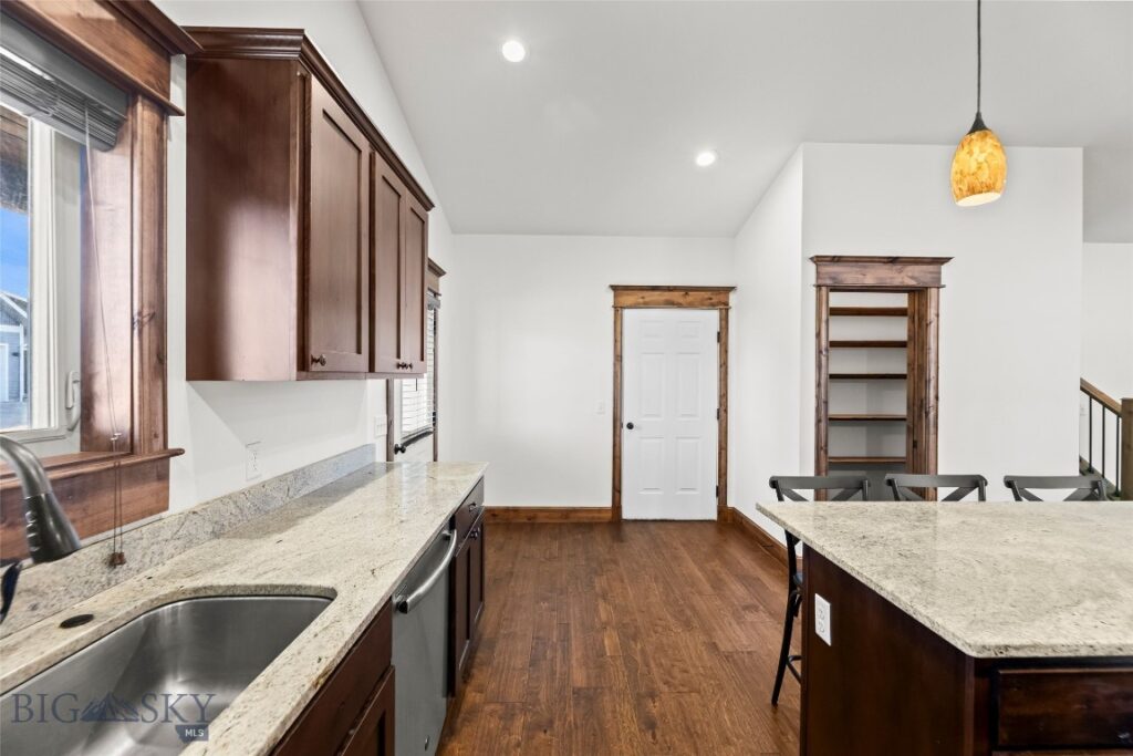 886 Flanders Creek Avenue, Bozeman MT 59718