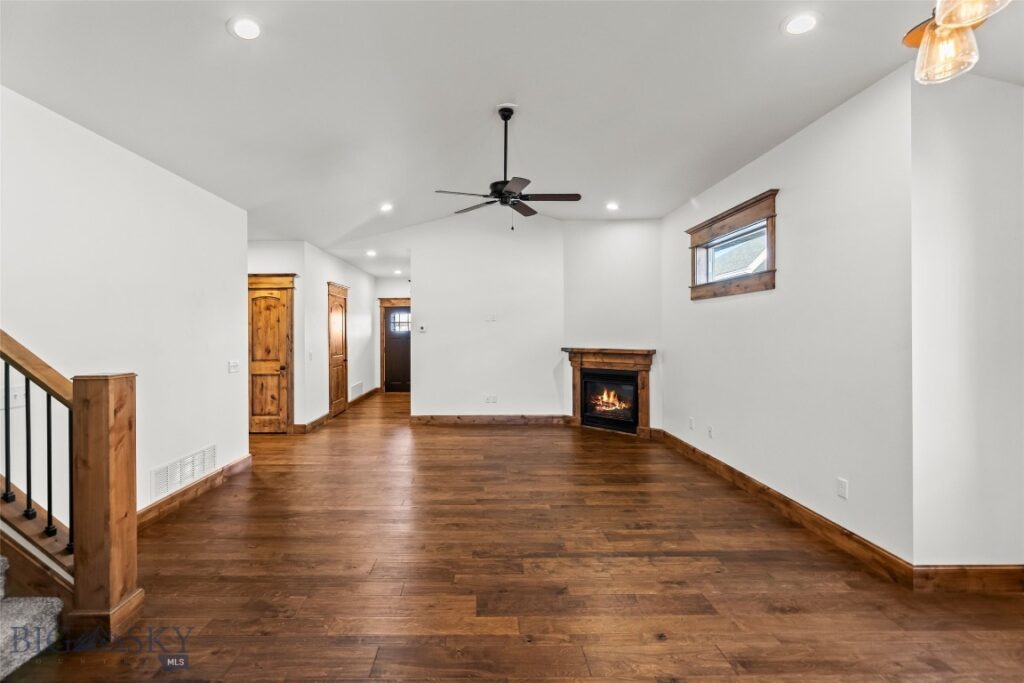 886 Flanders Creek Avenue, Bozeman MT 59718