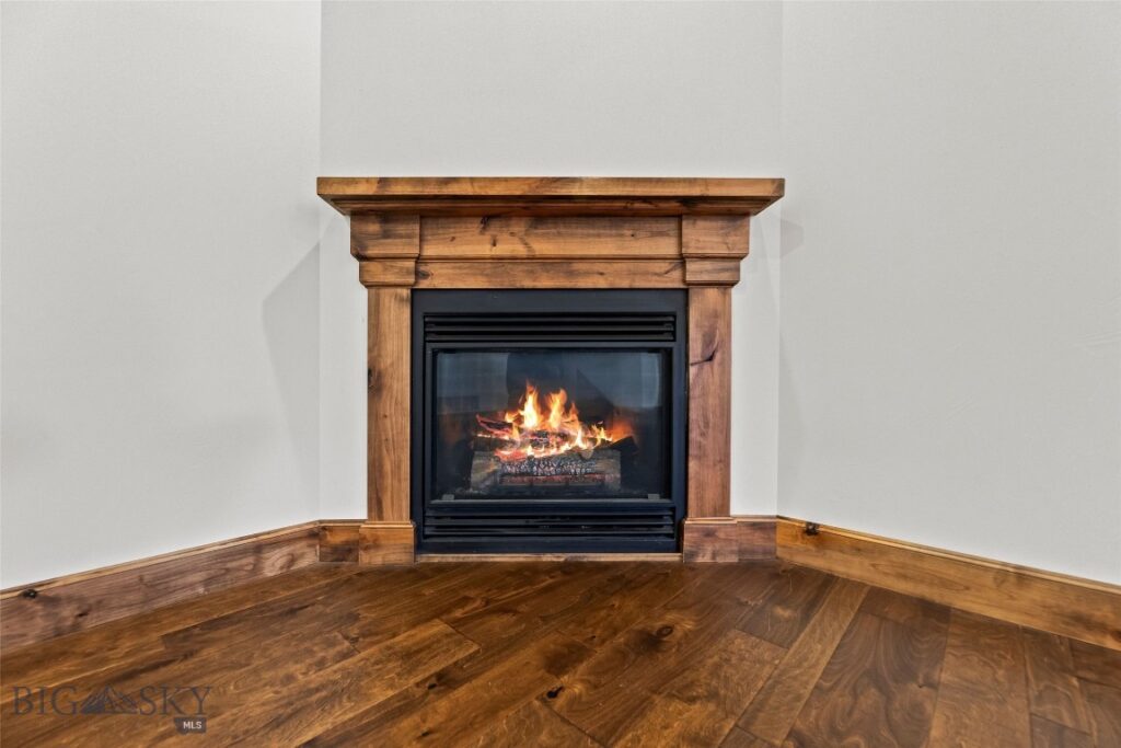 886 Flanders Creek Avenue, Bozeman MT 59718