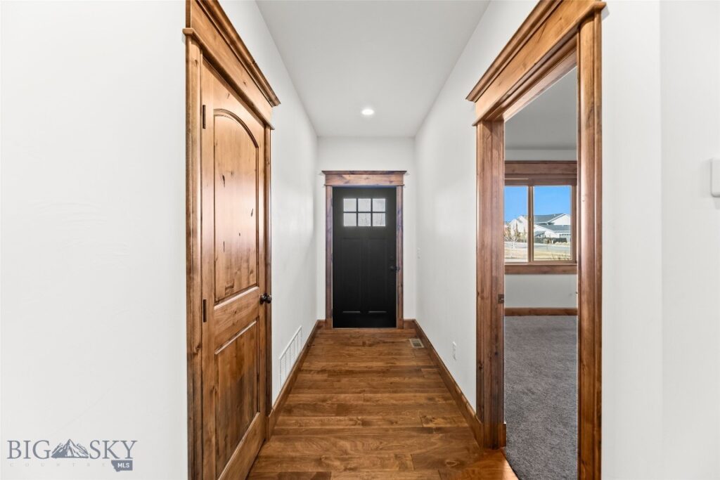 886 Flanders Creek Avenue, Bozeman MT 59718